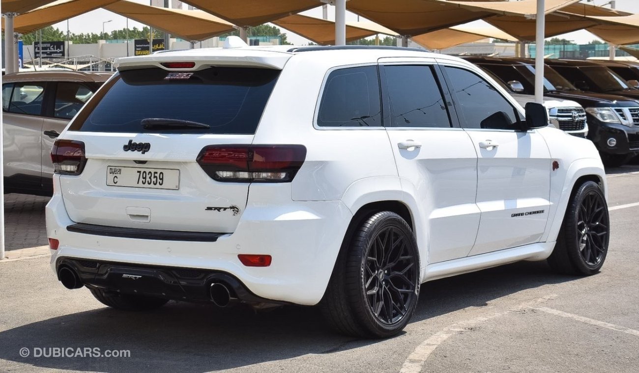 Jeep Grand Cherokee SRT