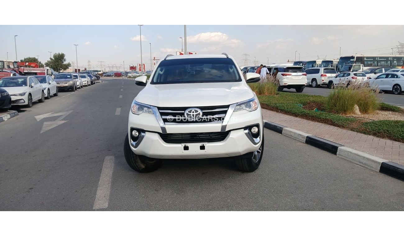 Toyota Fortuner Toyota Fortuner 2019Model petrol Transmission. Automatic Interior. Black 7 seater