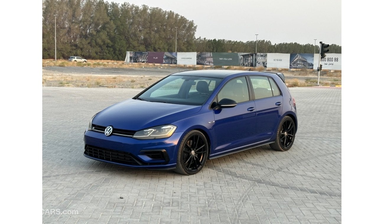 Volkswagen Golf MODEL 2018 GCC CAR VERY GOOD CONDITION FULL OPTION