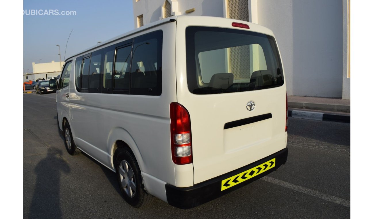 Toyota Hiace GL - Standard Roof Toyota Hiace Bus 13 seater, Model:2013. Excellent condition