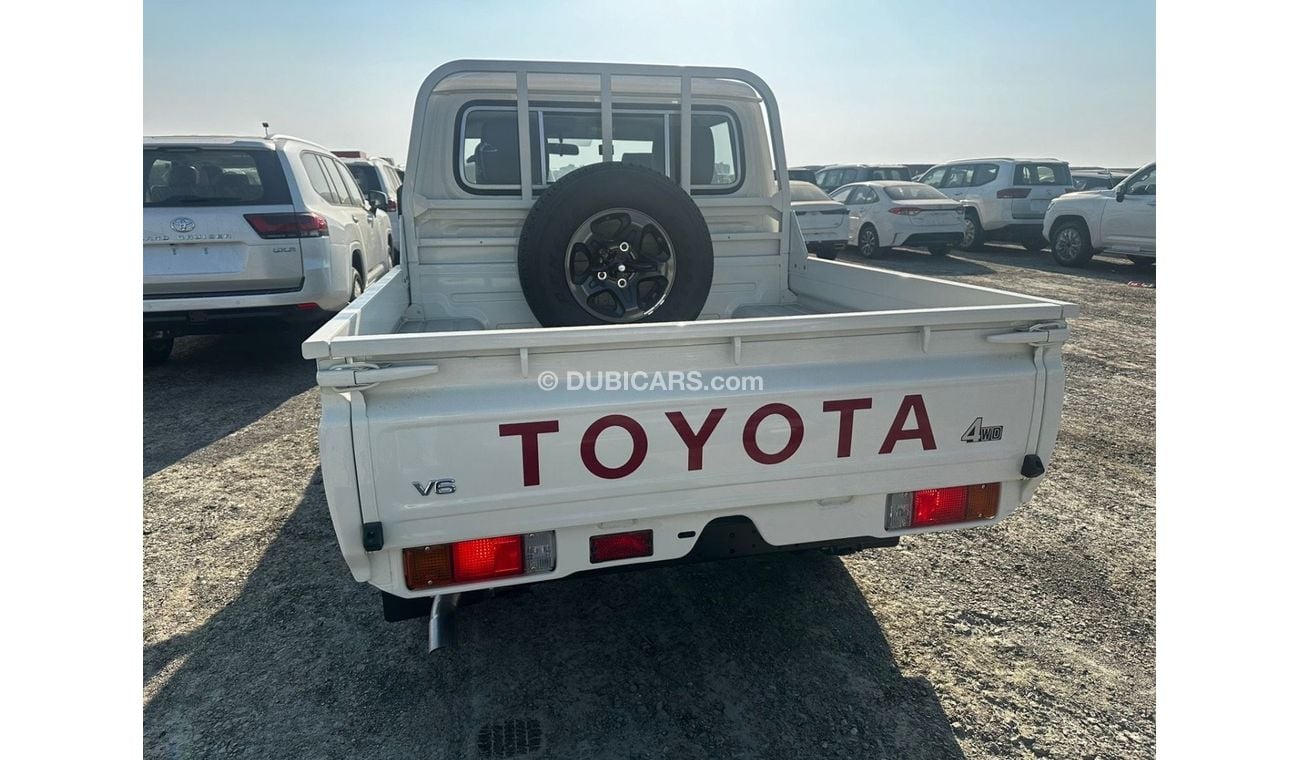 Toyota Land Cruiser Pick Up TOYOTA LC79 DC 4.0L V6 AT