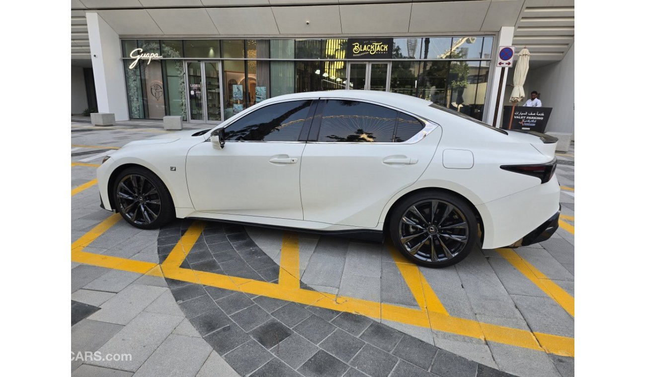 Lexus IS350