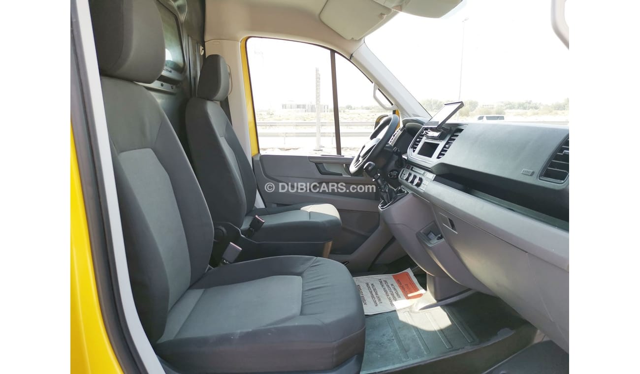 فولكس واجن كرافتر Volkswagen Crafter 2.0TDI (LWB) Manual 2019 Model GCC Specs With Full Service History In Perfect Con