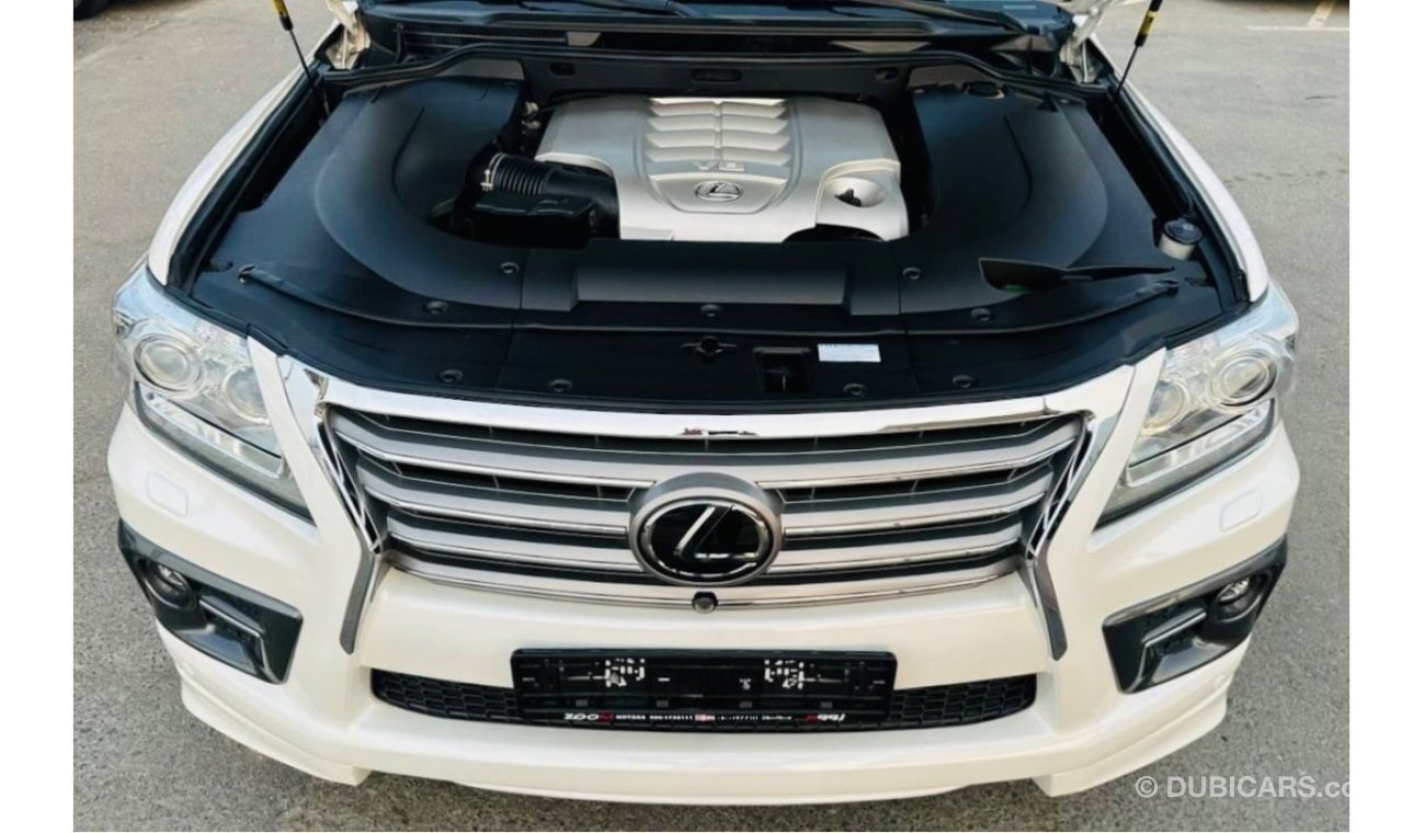 Lexus LX570