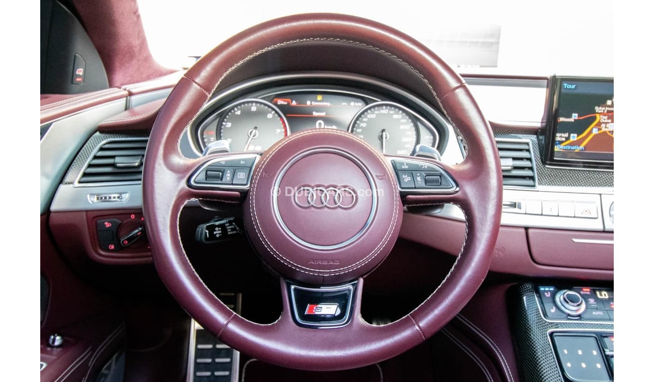 Audi S8 D4