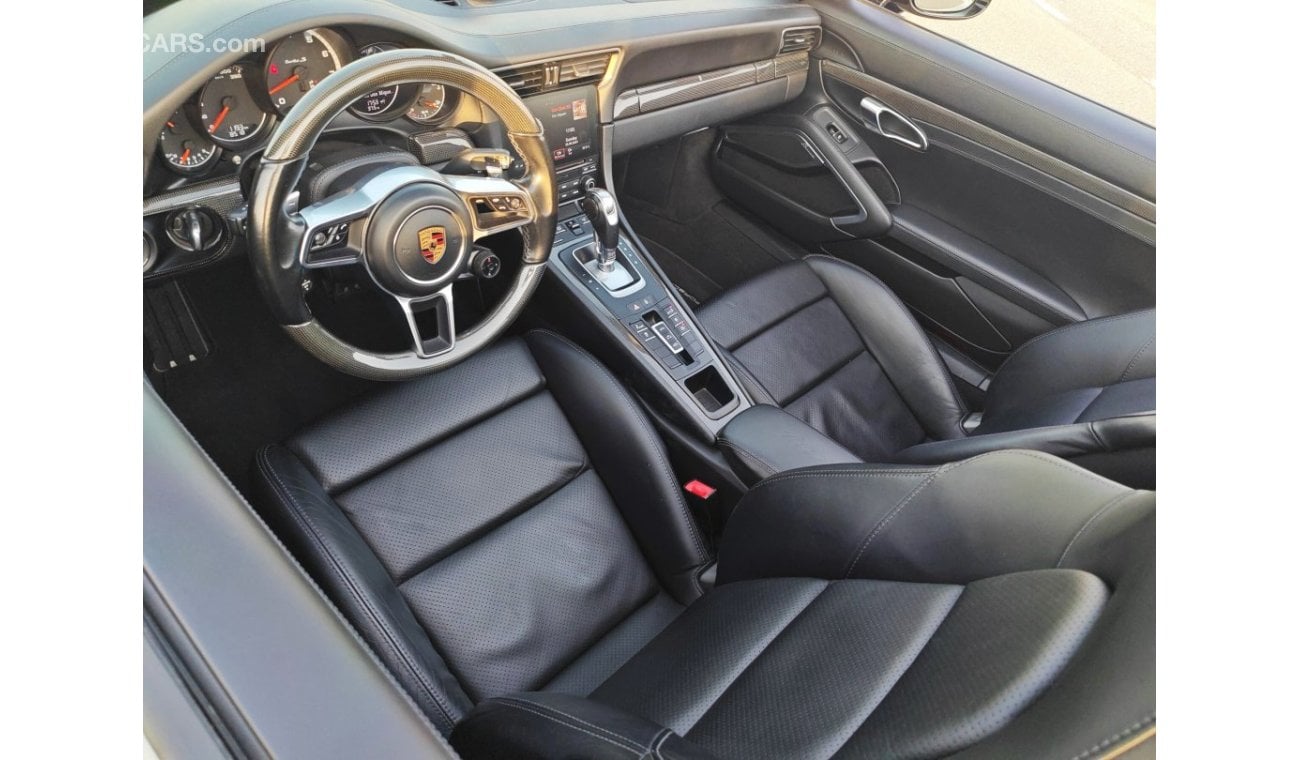 Porsche 911 3.8L (560 HP) Convertible