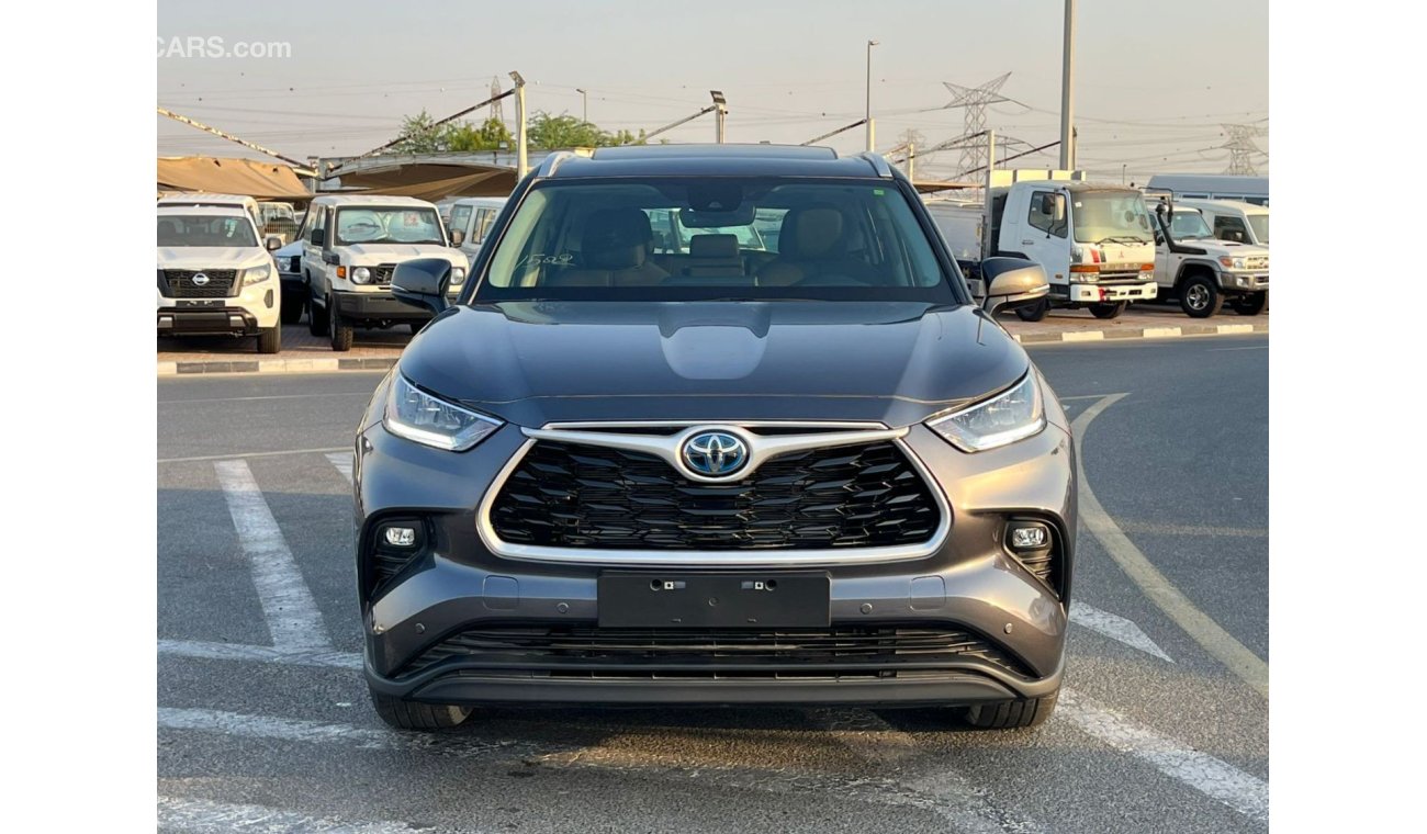 تويوتا هايلاندر HIGHLANDER GLE 2.5L HYBRID INSIDE BLACK