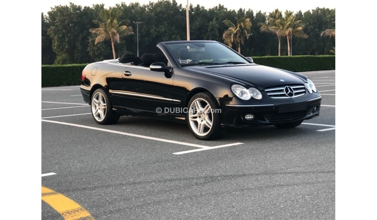 Mercedes-Benz CLK 200 MERCEDES BENZ CLK200 MODEL 2009 GCC car perfect condition inside and outside