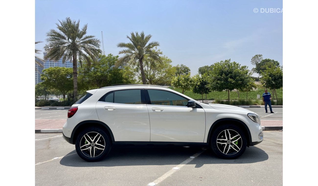 Mercedes-Benz GLA 220 Full Option