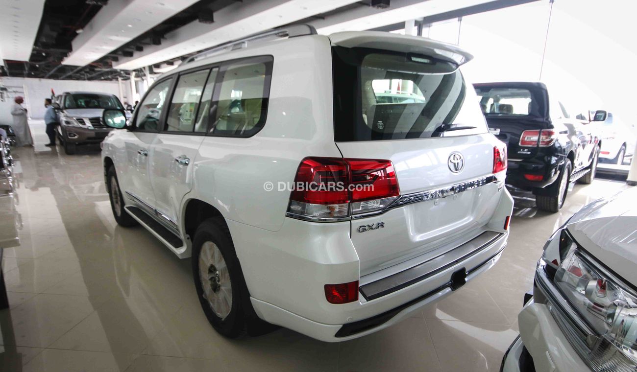 Toyota Land Cruiser GXR V8