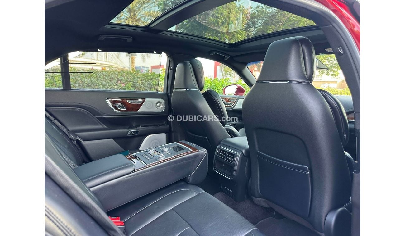 لينكولن كونتيننتال Presidential 3.0L Lincoln Continental Fully Loaded with Cooling Seats / GCC / 2017 / Single Owner / 