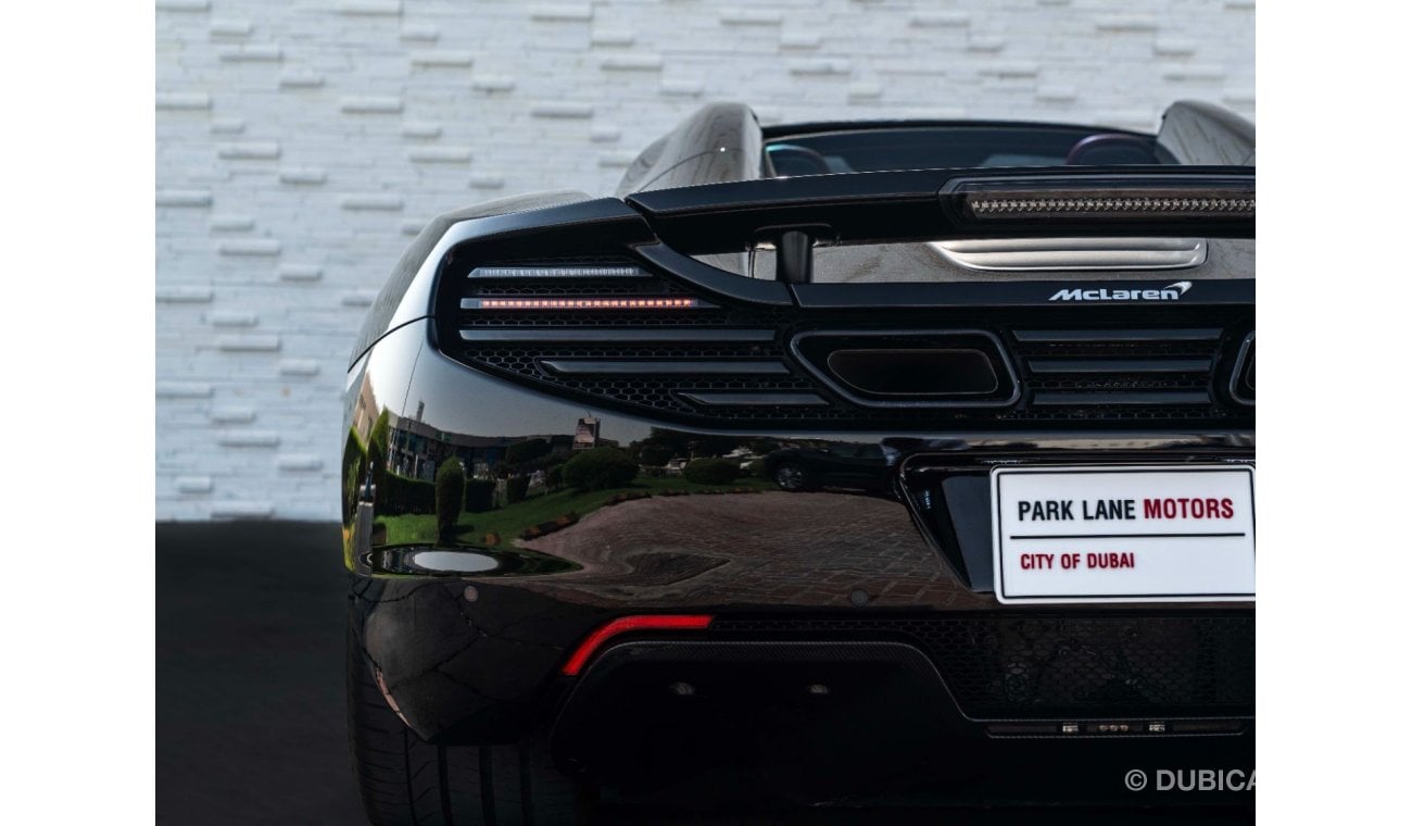 McLaren MP4 12C 2013 MCLAREN MP4-12C SPIDER • CARBON PACKAGE • LOW KMS • 3.8L TC V8 • GCC SPECS • PRISTINE CONDITION