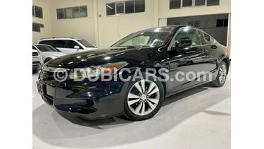 هوندا أكورد كوبيه Honda Accord Coupe 2012 4 Cylinder Mid Option للبيع 22 000 درهم أسود 2012