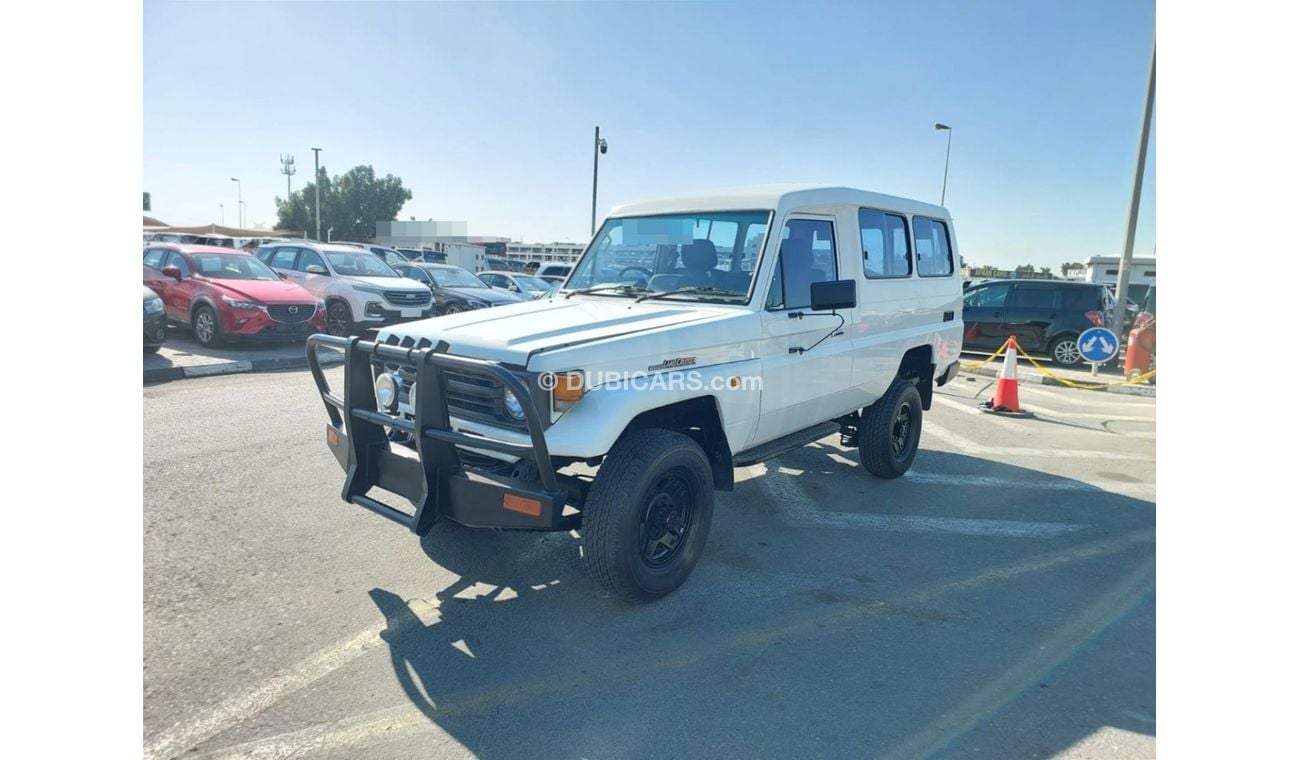 Toyota Land Cruiser TOYOTA LAND CRUISER SUV RHD 1997 MODEL 4.2 L DIESEL MANUAL(PM13958)