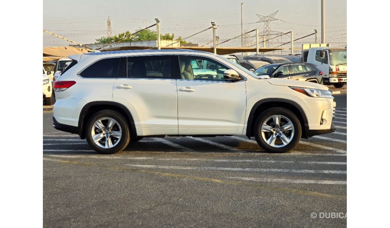 Toyota Highlander 2018 Model Limited 4x4 , sunroof and 7 seater