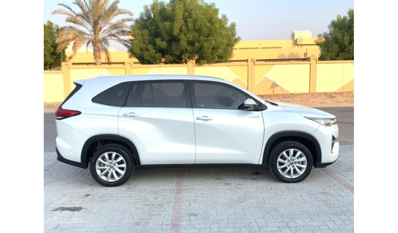 تويوتا إينوفا TOYOTA INNOVA 2024 2.0L HYBRID, GCC SPACE Full Option