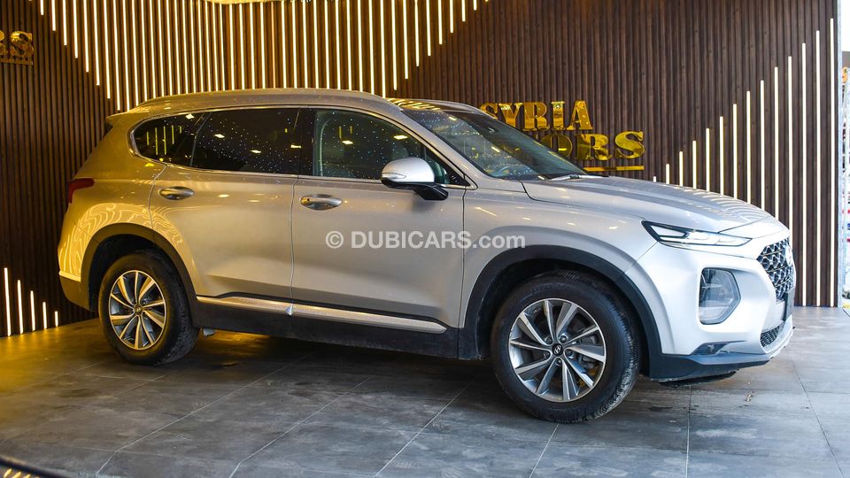 Used Hyundai Santa Fe 2020 for sale in Dubai - 538145