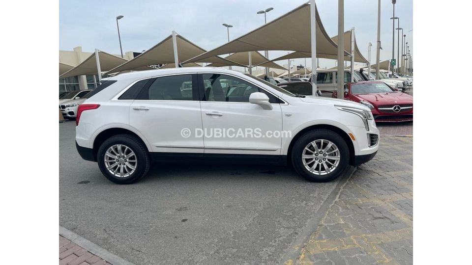 Used Platinum Awd Cadillac Xt5  Gcc 2017 Excellent Condition  Full 