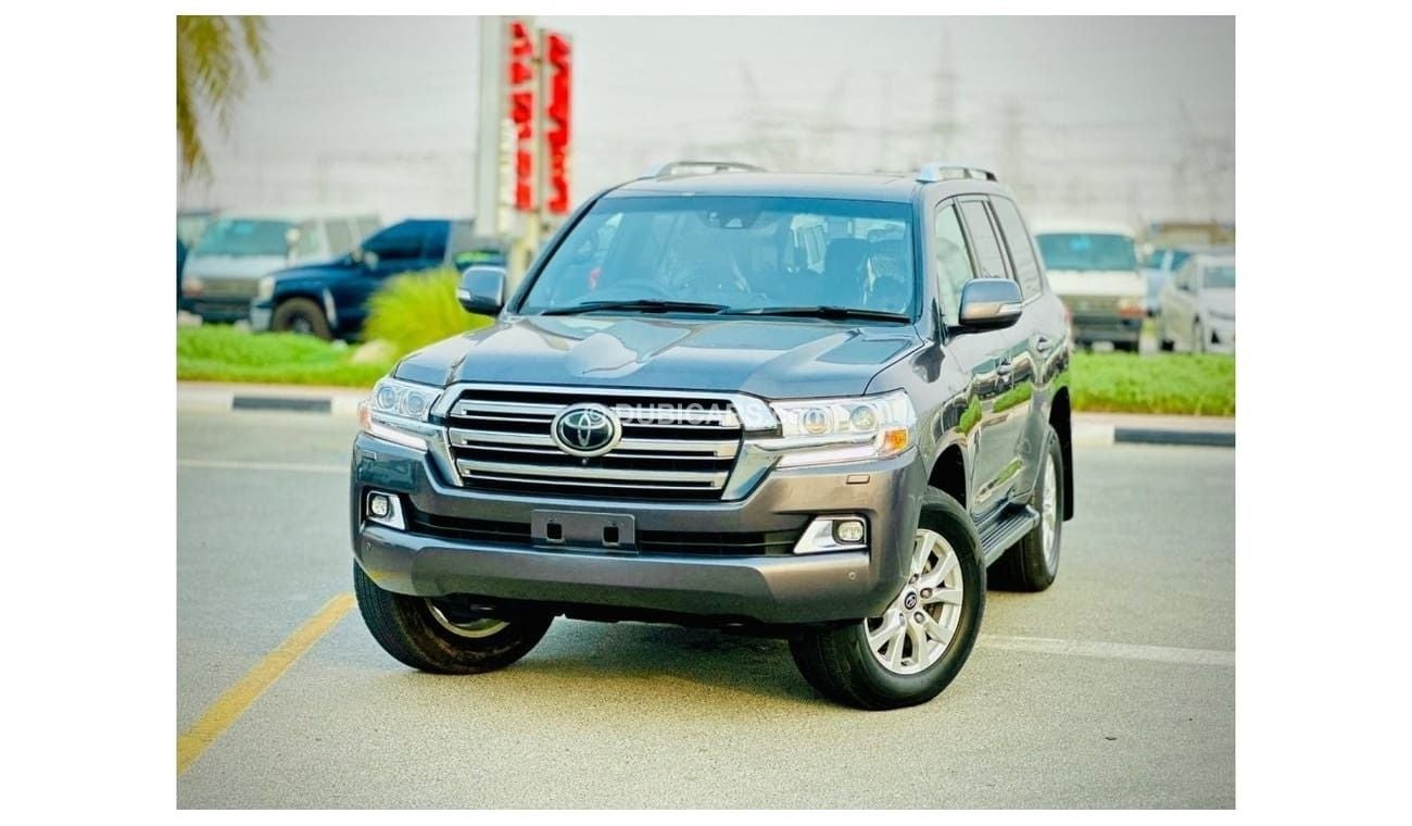 Toyota Land Cruiser 2018 VX RHD Diesel Engine Full Option Very Clean Title