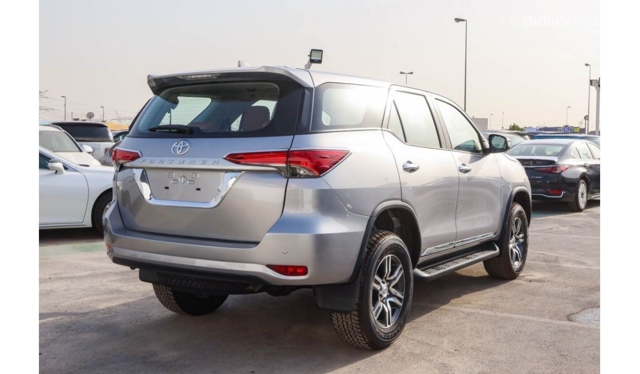 Toyota Fortuner TOYOTA FORTUNER PETROL RWD 2×4 PETROL 2.7L 2023 MODEL YEAR