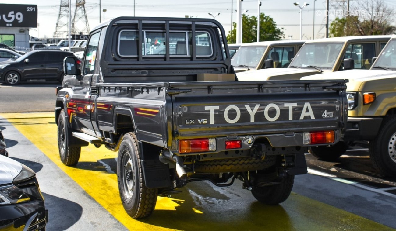 تويوتا لاند كروزر بيك آب LX 4.0L V6 Petrol Single Cabin  Auto transmission