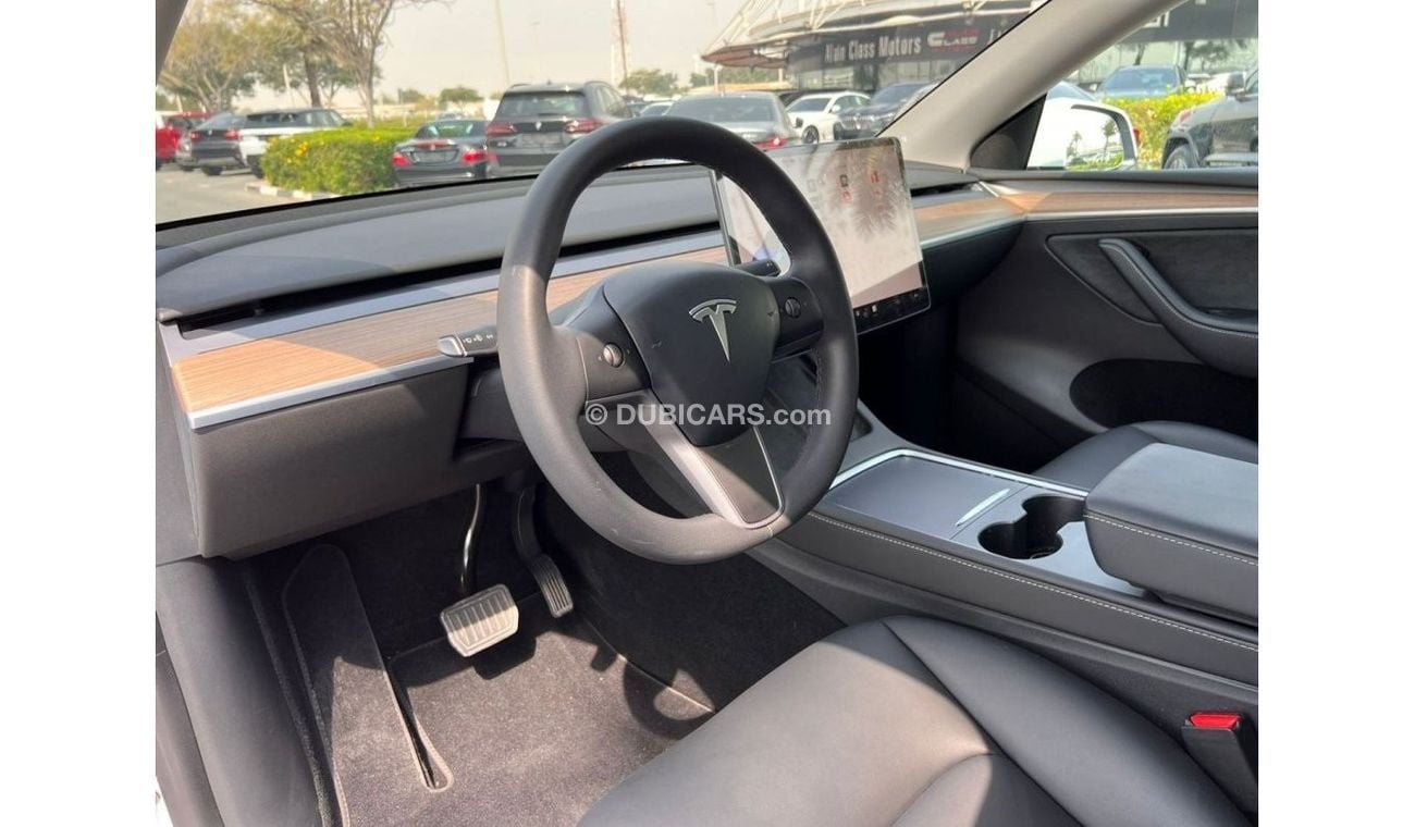 Tesla Model Y TESLA MODEL Y LONG RANGE DUAL MOTORS 4WD 2022 GCC WITH TESLA WARRANTY IN MINT CONDITION