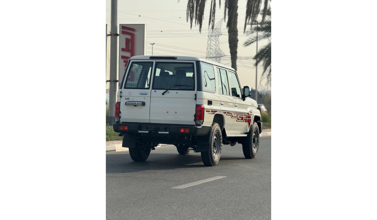 تويوتا لاند كروزر 70 TOYOTA LANDCRUISER 76 4.0L V6 PETROL GRADE E MANUAL