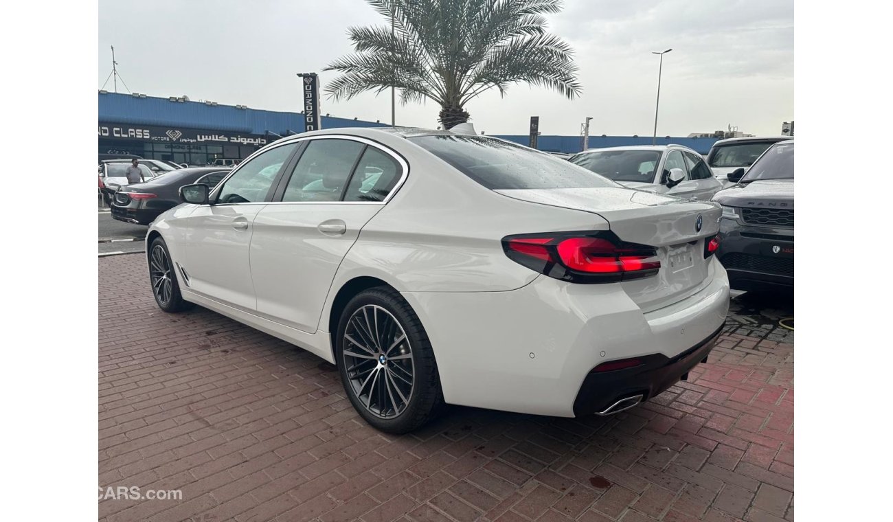 بي أم دبليو 520i Gcc