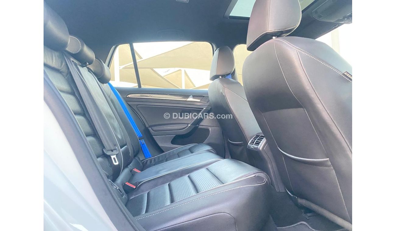 فولكس واجن جولف ار Volkswagen Golf R _GCC_2019_Excellent Condition_Full Specifications