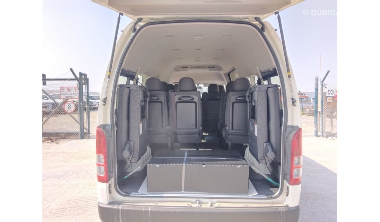 تويوتا هاياس TOYOTA HIACE HIGH ROOF DIESEL 2.5L