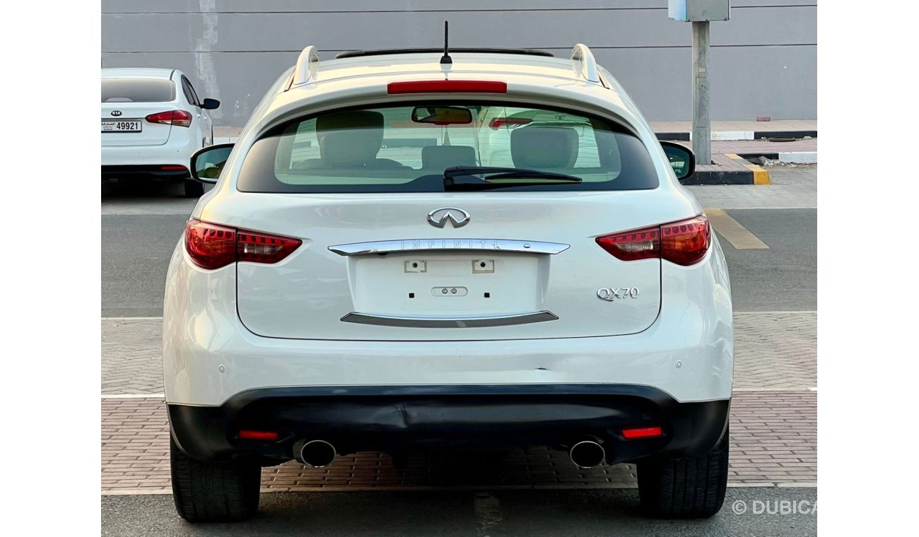 إنفينيتي QX70