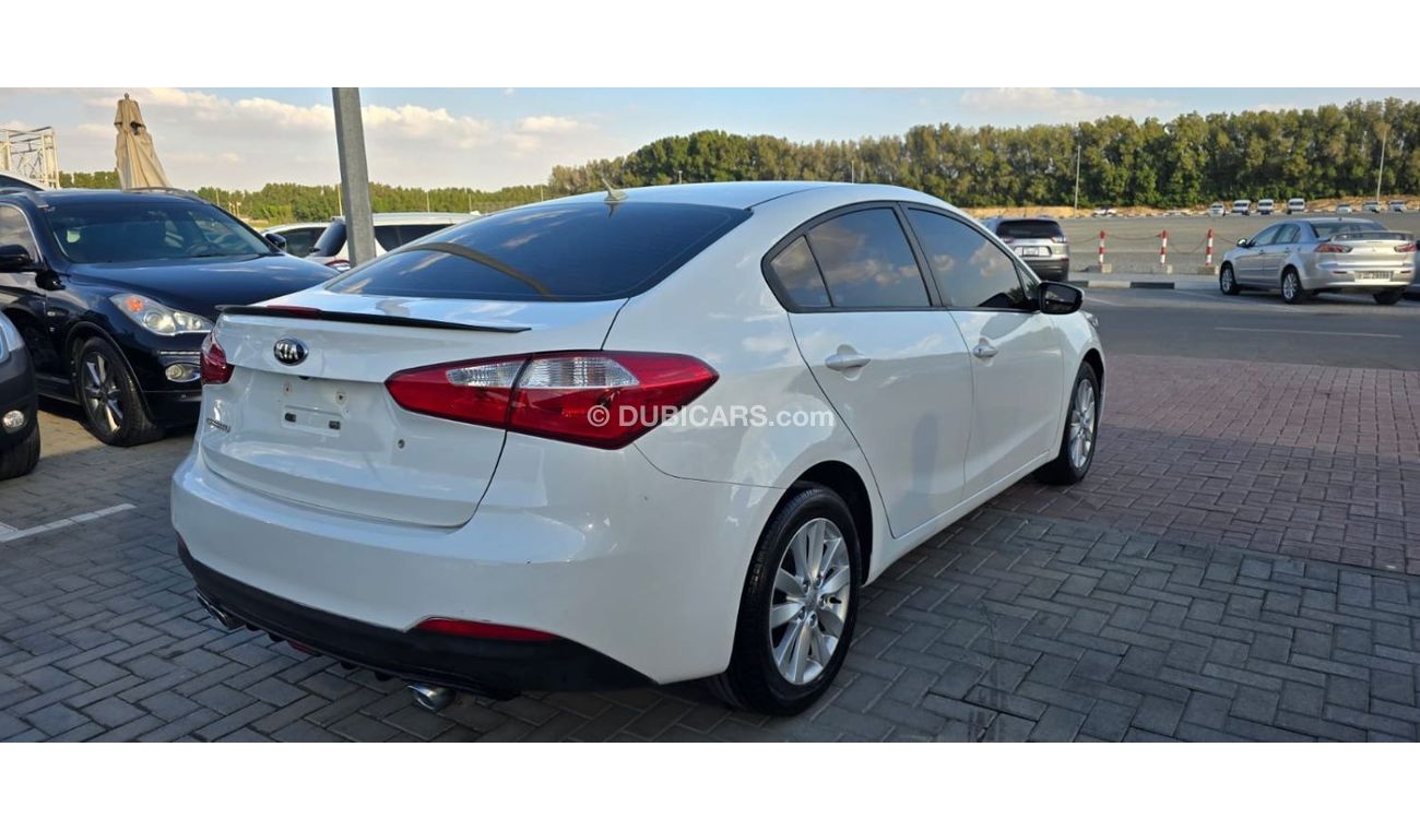 Kia Cerato Base 1.6L