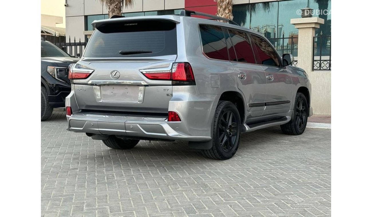 Lexus LX570 لكزس LX 570 s خليجي 2010 محول 2020