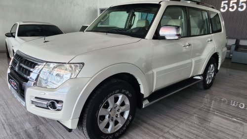 ميتسوبيشي باجيرو 2016 pajero GLX 3.5 full option  with services  history 1 yaer warranty  clean car