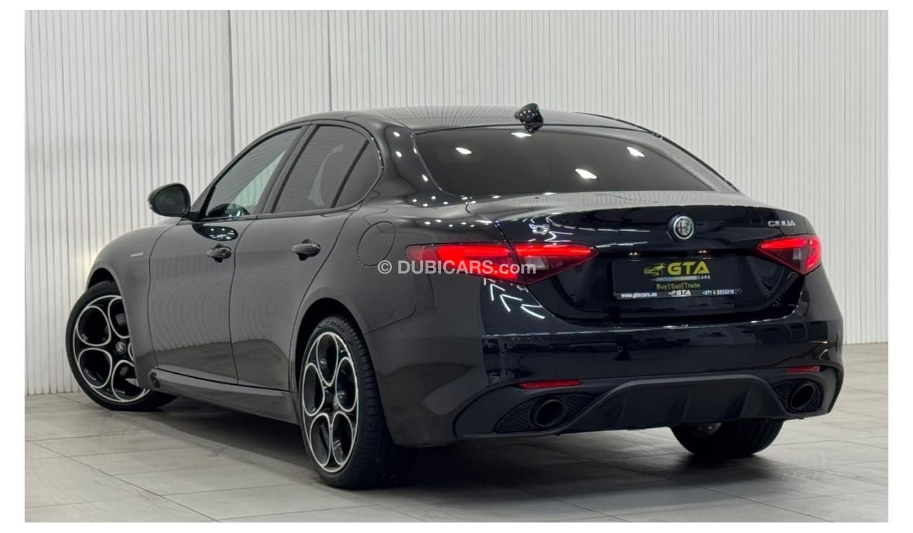 ألفا روميو جوليا 2023 Alfa Romeo Giulia Veloce, Jan 2028 Agency Warranty + Service Package, Full Service History, GCC