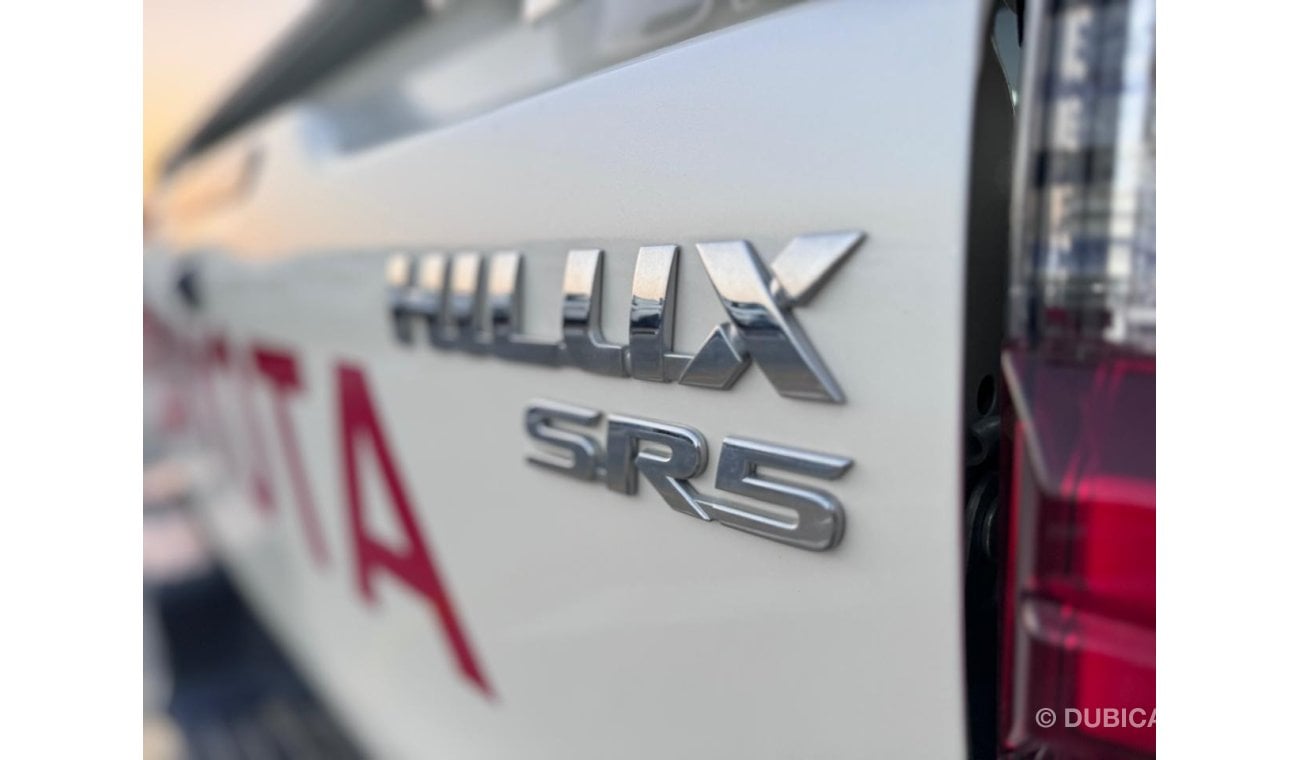 Toyota Hilux S GLX - SR5