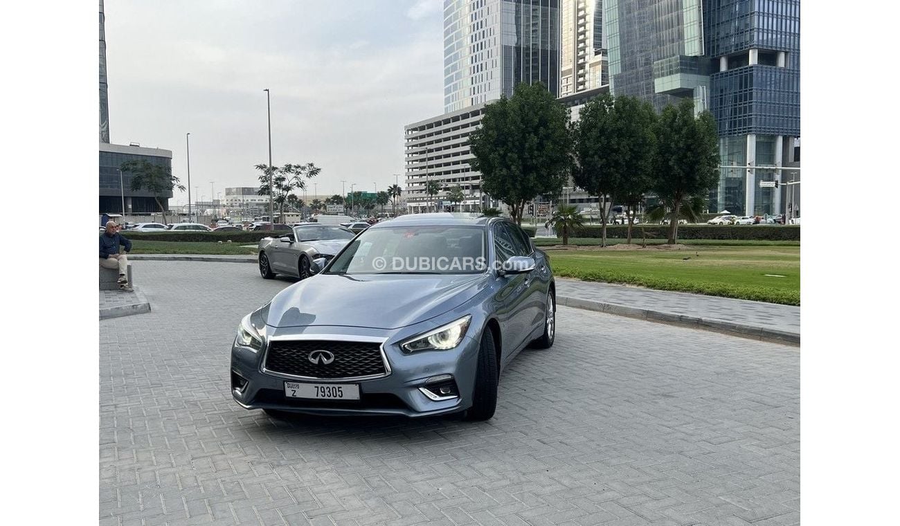 إنفينيتي Q50 Premium 3.0L (300 HP)