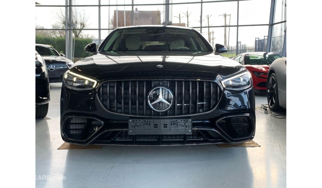 مرسيدس بنز S 63 AMG AMG (ليلي وأنيق، ديكور) * زنبرك هوائي * محور خلفي * كاميرا 360 درجة * شاشة عرض ثلاثية الأبعاد * شاشة