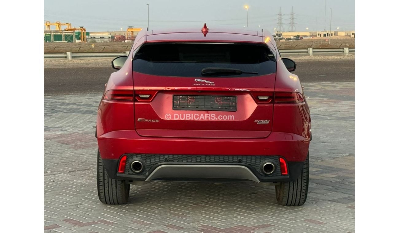 جاكوار E Pace S 2.0L