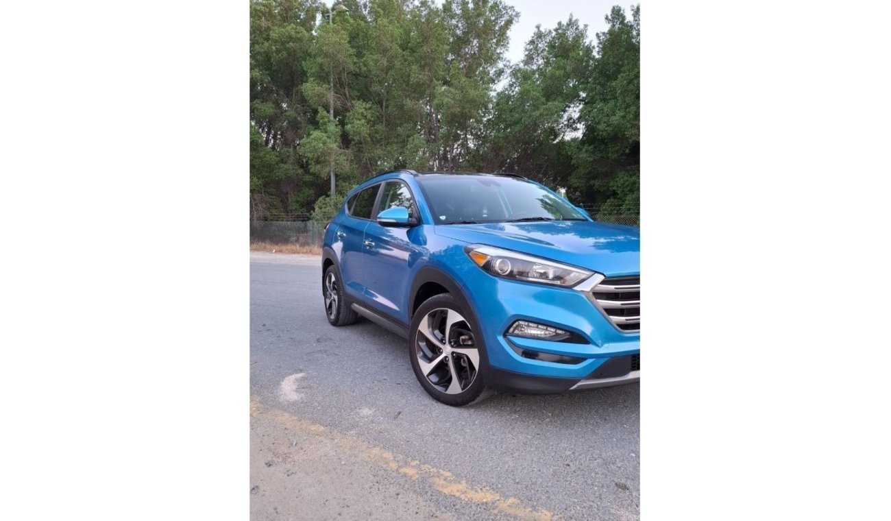 Hyundai Tucson GLS Plus Tucson, American import, accident-free, unpainted, full specifications, panoramic, full spe