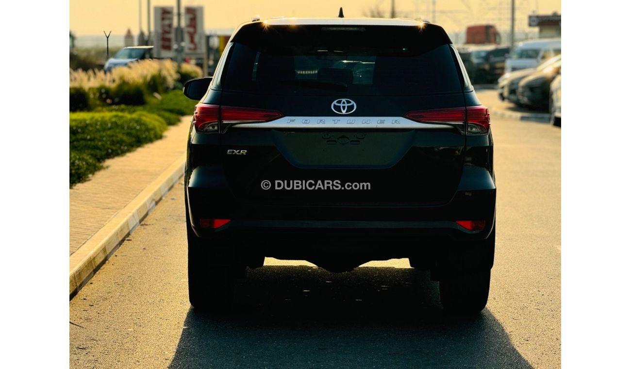 تويوتا فورتونر Toyota Fortuner 2021 black LHD