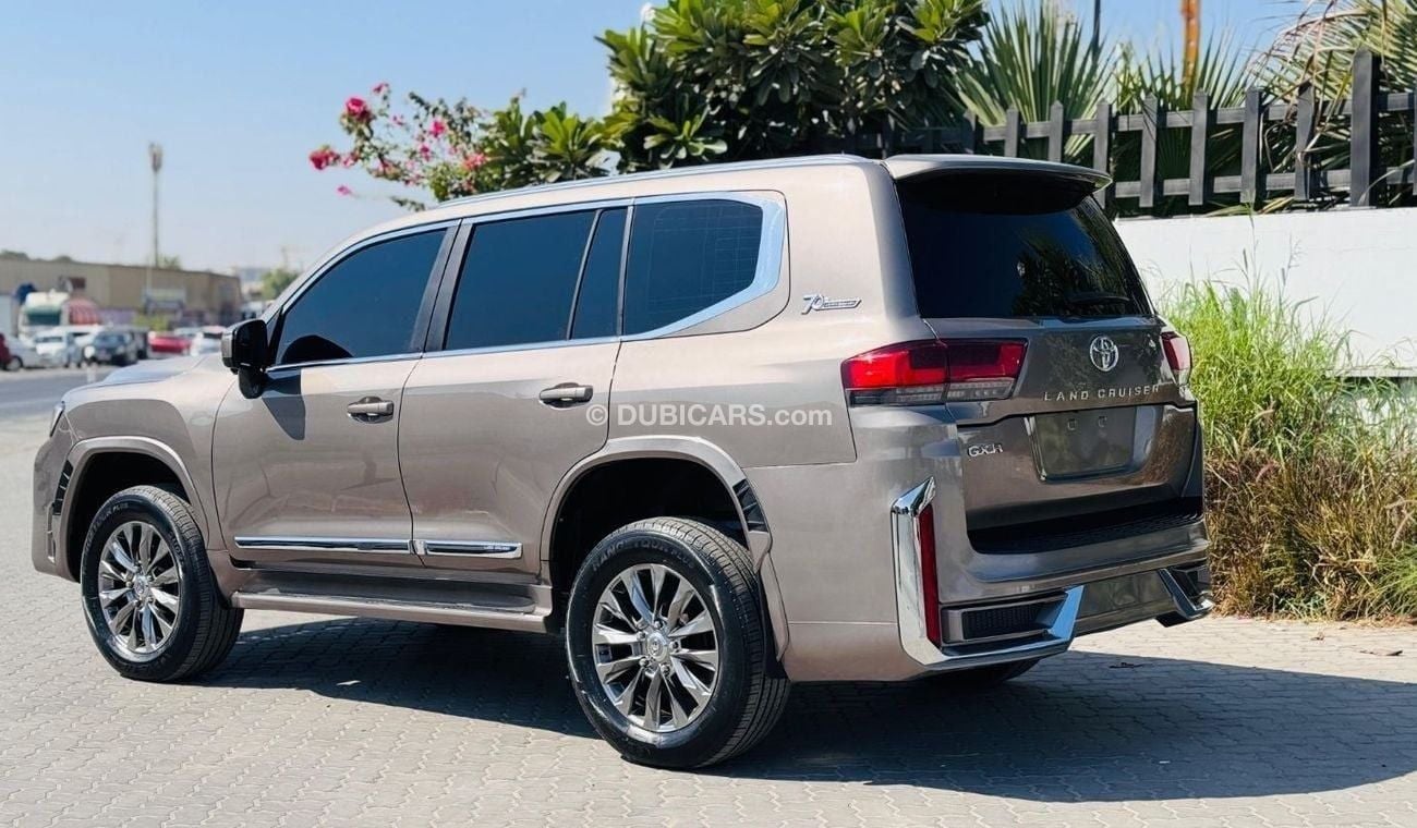 Toyota Land Cruiser PREMIUM SAHARA BODY KIT INSTALLED | 4.5L DIESEL ENGINE | RHD