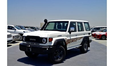 تويوتا لاند كروزر هارد توب 76 V6 4.0L Petrol 4WD Manual