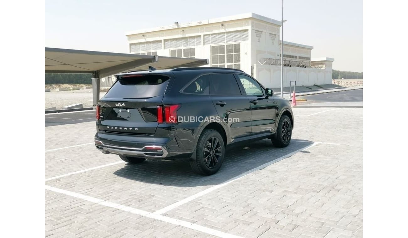 Used KIA Sorento - 2022- Black 2022 for sale in Sharjah - 629715