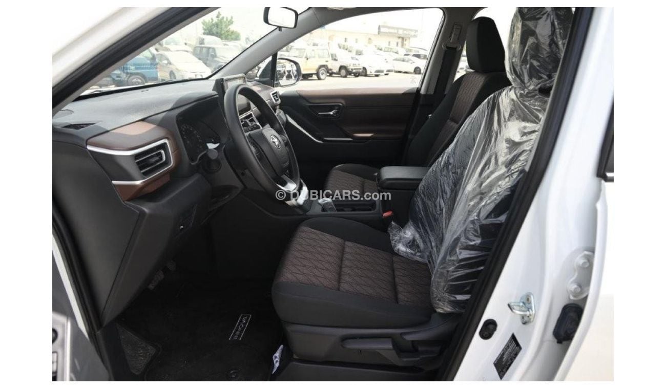 Toyota Innova 2.0L 8 SEATER AUTOMATIC