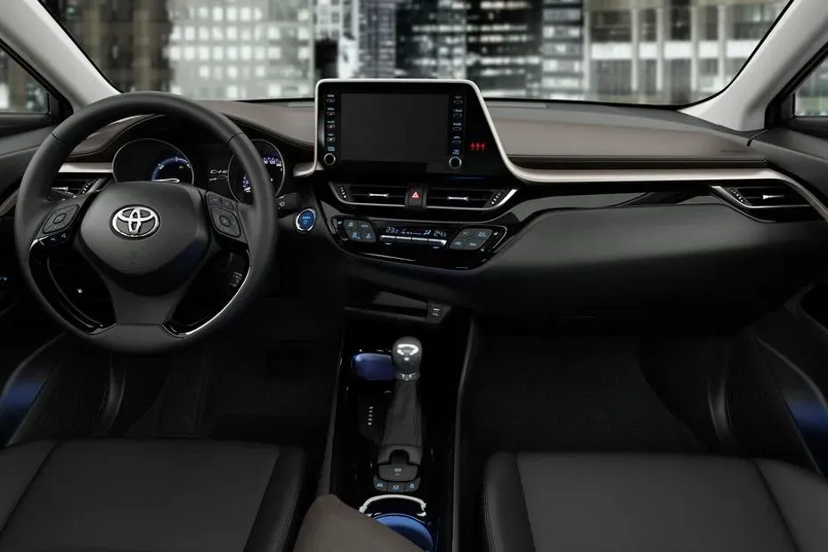 Toyota CHR interior - Cockpt