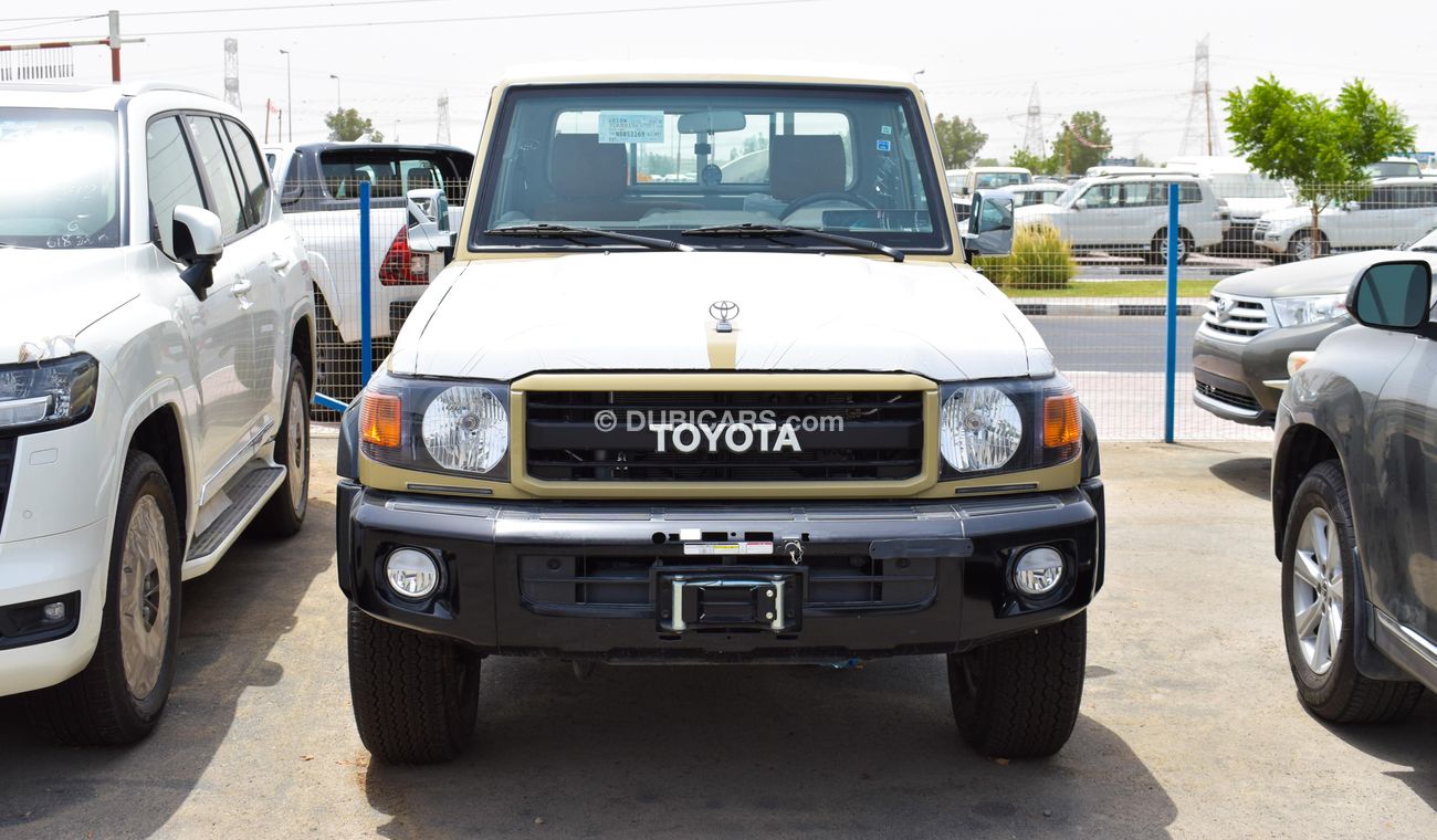 Toyota Land Cruiser Pick Up LX V6