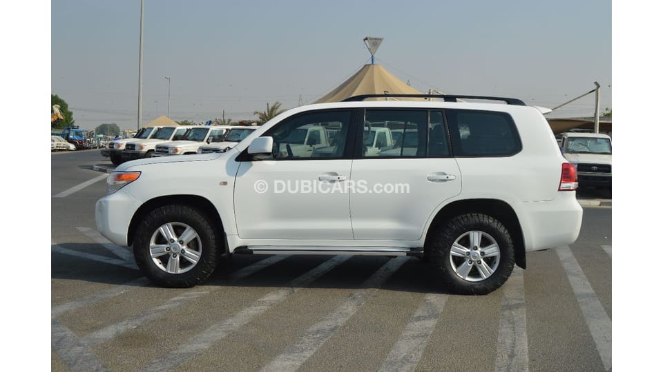 Used Toyota Land Cruiser 2009 for sale in Dubai - 627258