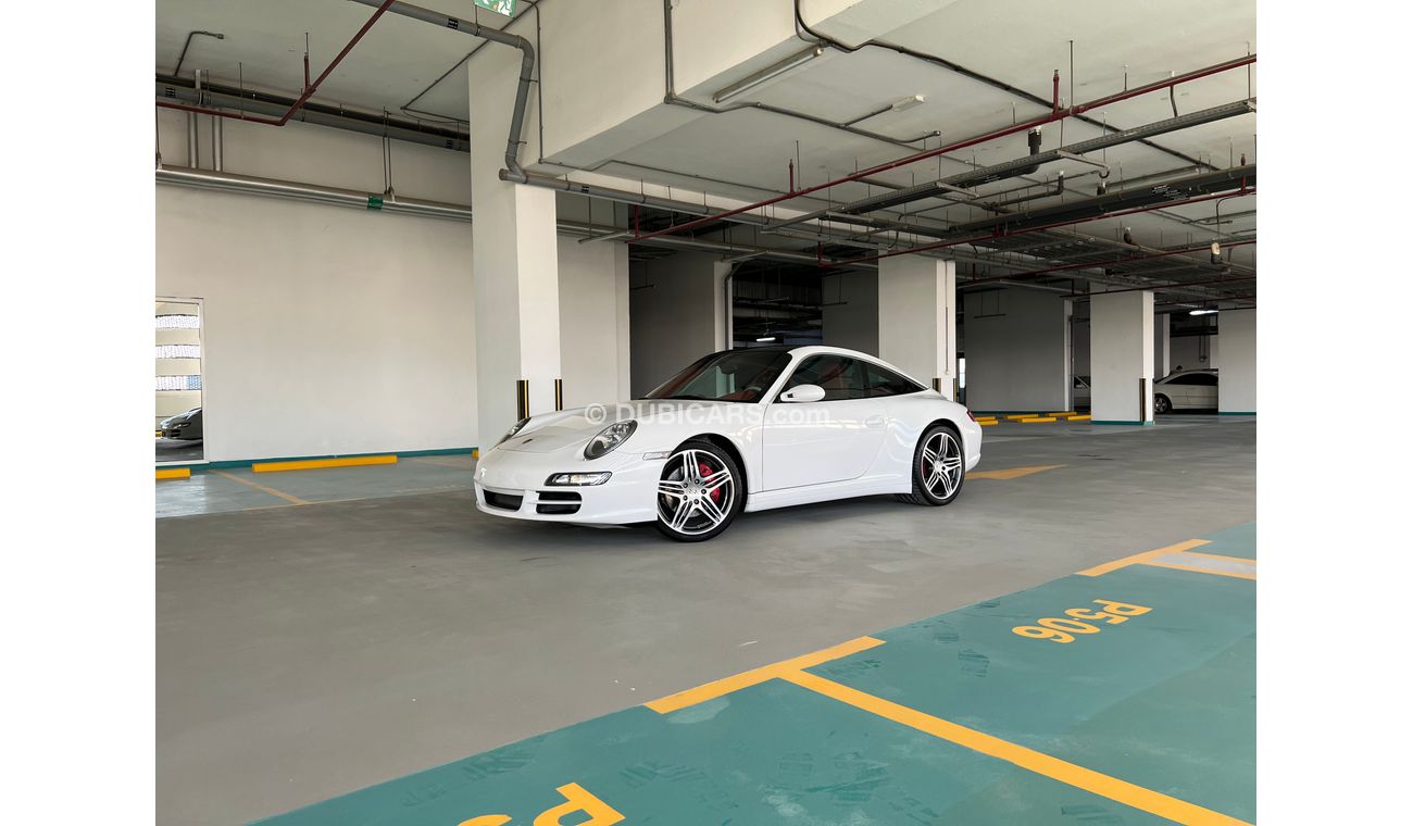 Porsche 911 997 Targa 4S clean GCC car