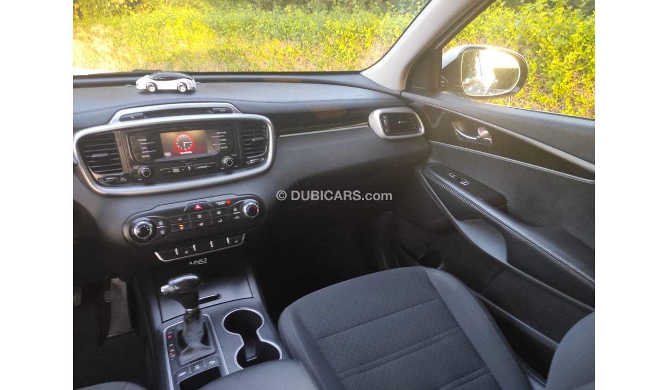 كيا سورينتو Kia Sorrento 2016 usa V6 7 seater AWD drive